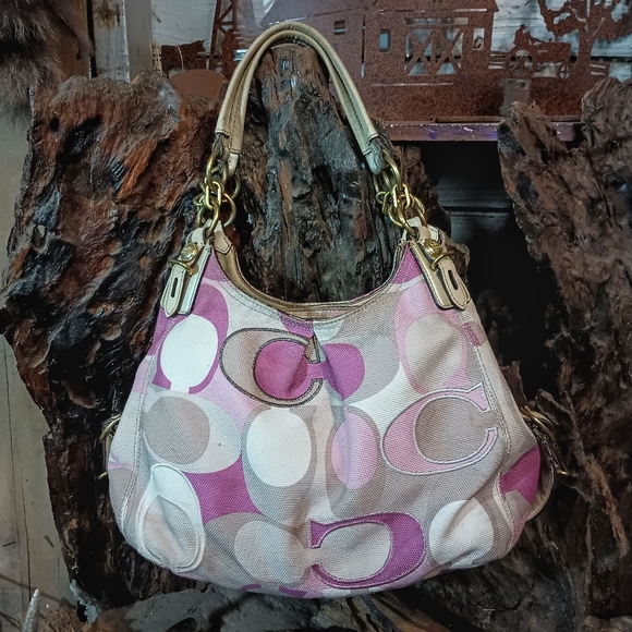 Coach Handbags - Coach Mia Maggie bag 16335